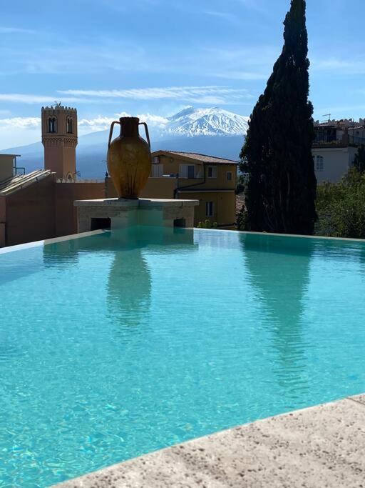 Atelier Taormina Spacious Guesthouse With Pool Luaran gambar